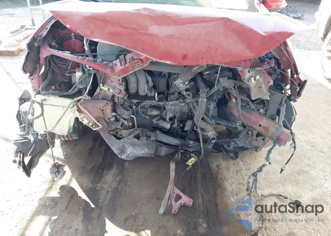 2015 Toyota Corolla S Plus z USA, uszkodzony, nr VIN 5YFBURHE9FP205963